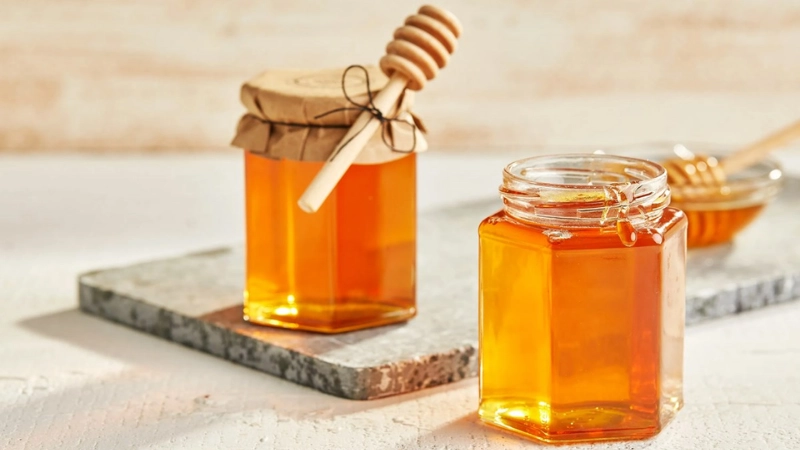 Cách phân biệt mật ong thật giả bằng nhiệt độ và thời gian