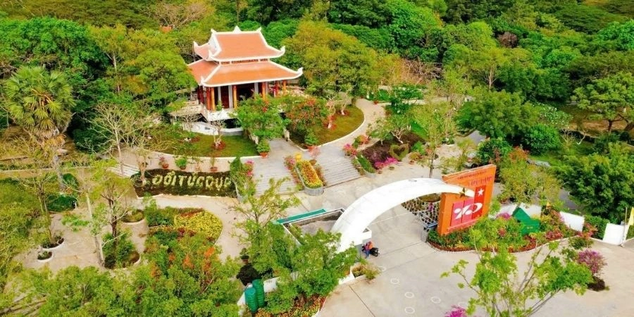 Các địa điểm tham quan tại khu di tích Tức Dụp