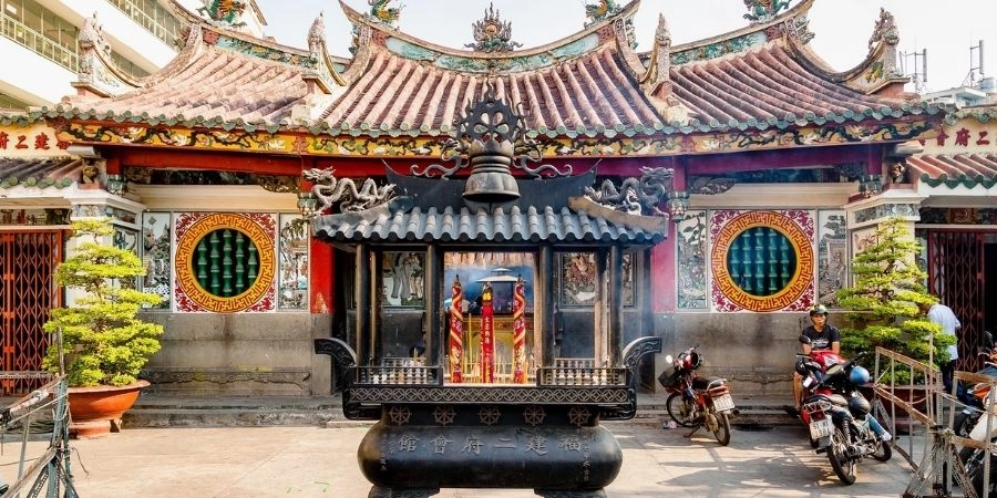 Thời điểm hợp lý khi đến tham quan Chùa Bà Thiên Hậu