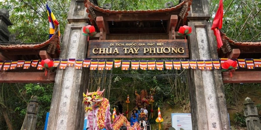 Những điều cần lưu ý khi tham quan Chùa Tây Phương