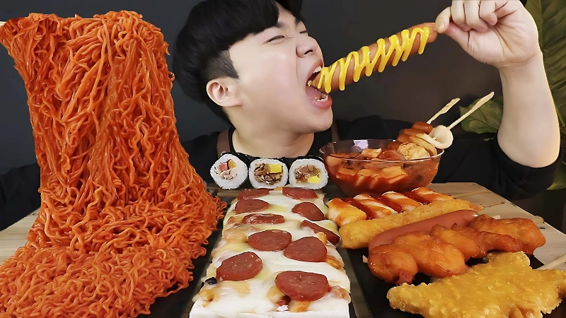 Vì sao mukbang lại hấp dẫn người xem đến vậy?