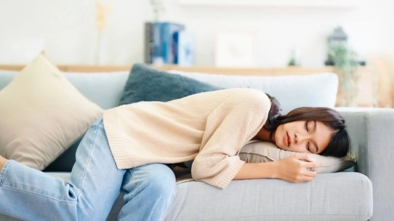 Thói quen nằm nhiều có thể bắt nguồn từ nhiều yếu tố như lười vận động