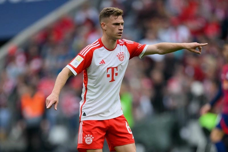 Kỹ Thuật Đằng Sau Cú Sút Xa Hiểm Hóc Làm Đối Thủ Run Sợ