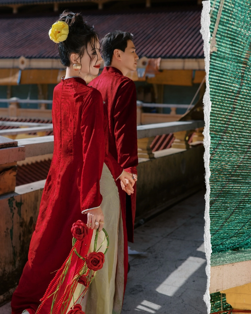 Tà áo dài Việt Nam lụa Hà Đông mềm mại quyến rũ