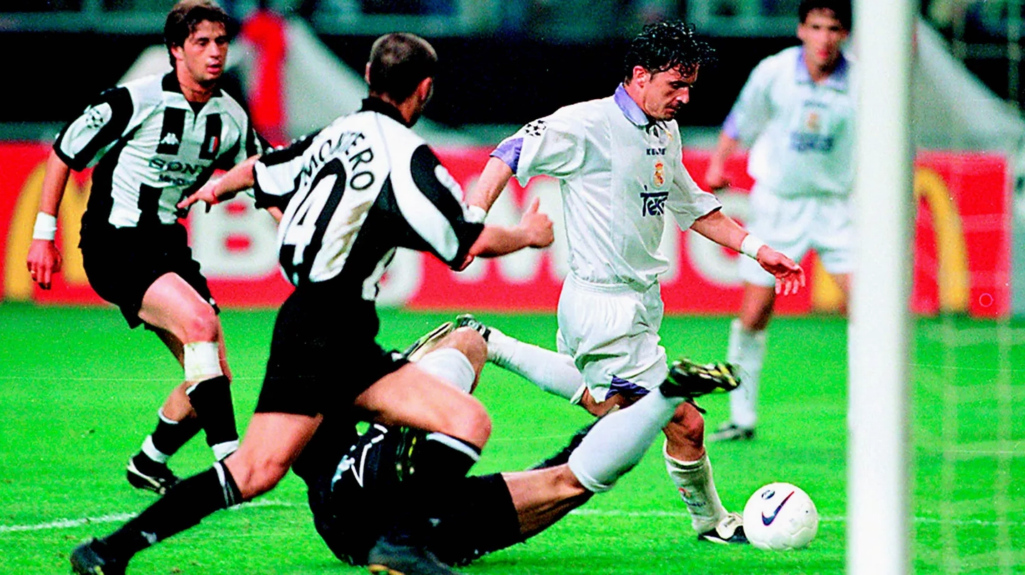 Huyền thoại Davor Suker ăn mừng bàn thắng cảm xúc