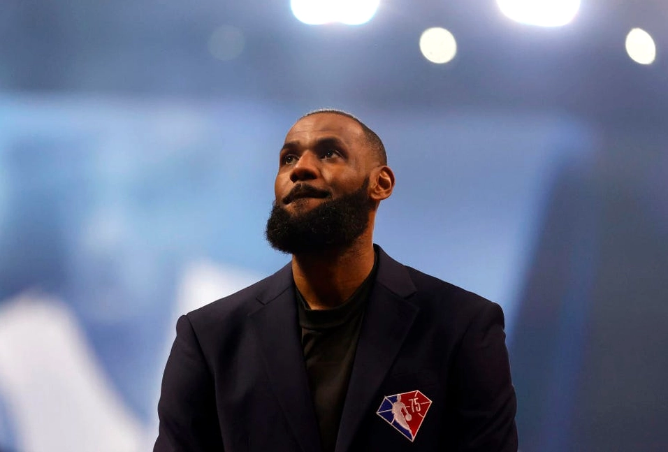 Hành trình vĩ đại của siêu sao LeBron James và những góc khuất chuyên môn Hành trình vĩ đại của siêu sao LeBron James và những góc khuất chuyên môn
