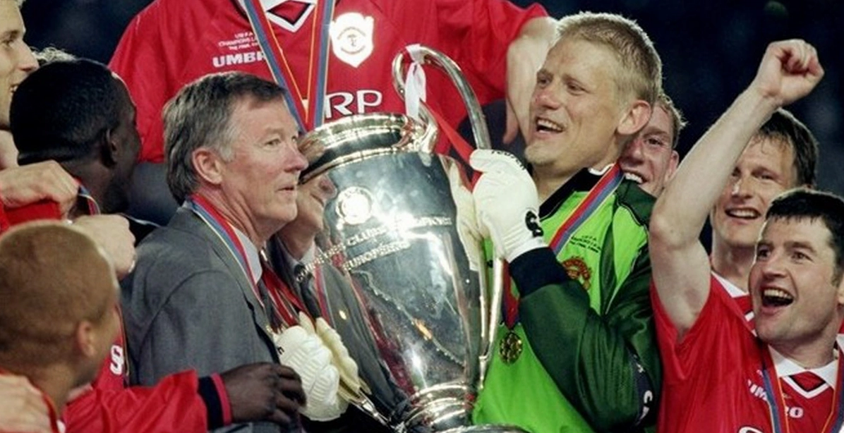 Người gác đền vĩ đại Peter Schmeichel biểu tượng bất tử Người gác đền vĩ đại Peter Schmeichel biểu tượng bất tử