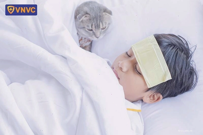 Bé bị sốt cao do cúm