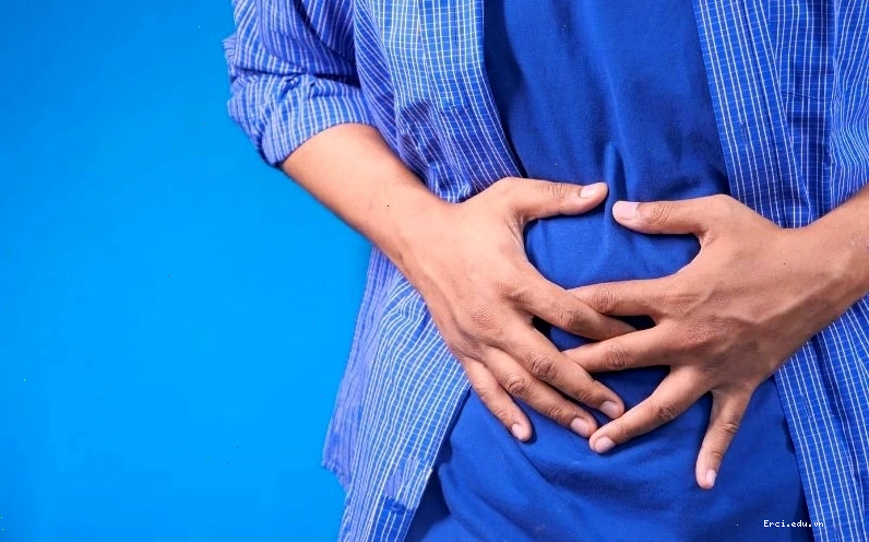 Bông cải xanh trên bàn ăn gây cảm giác đầy hơi