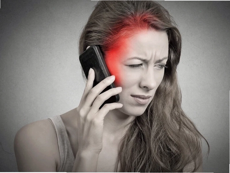 Bức xạ điện thoại có thể ảnh hưởng xấu lên não và mắt