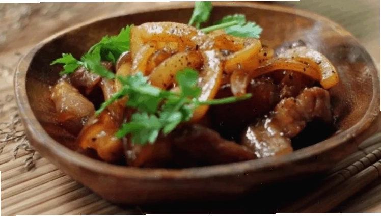 Cách làm thịt kho cùi dừa
