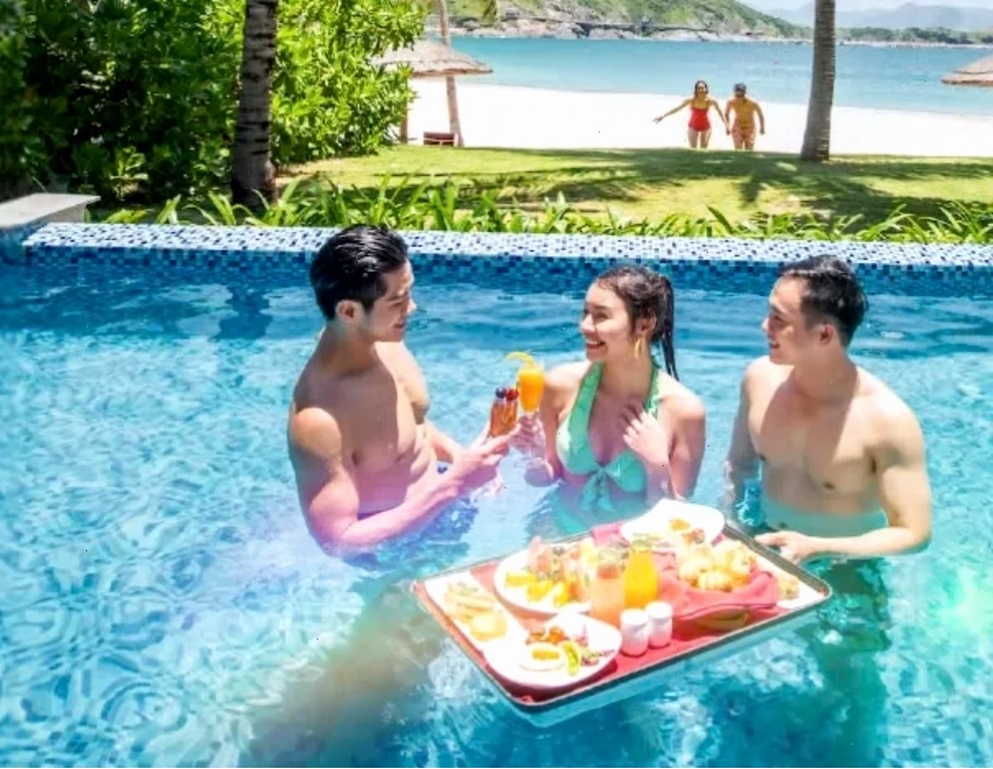 Cặp đôi cùng nhau vẽ tranh
