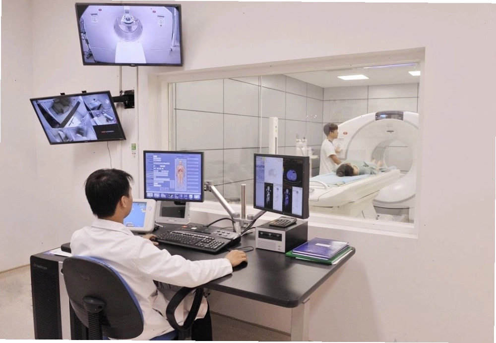 Chụp cắt lớp vi tính sọ não giúp chẩn đoán phân biệt nhồi máu não và xuất huyết não