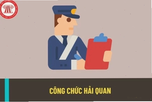 Công chức hải quan thực thi nhiệm vụ