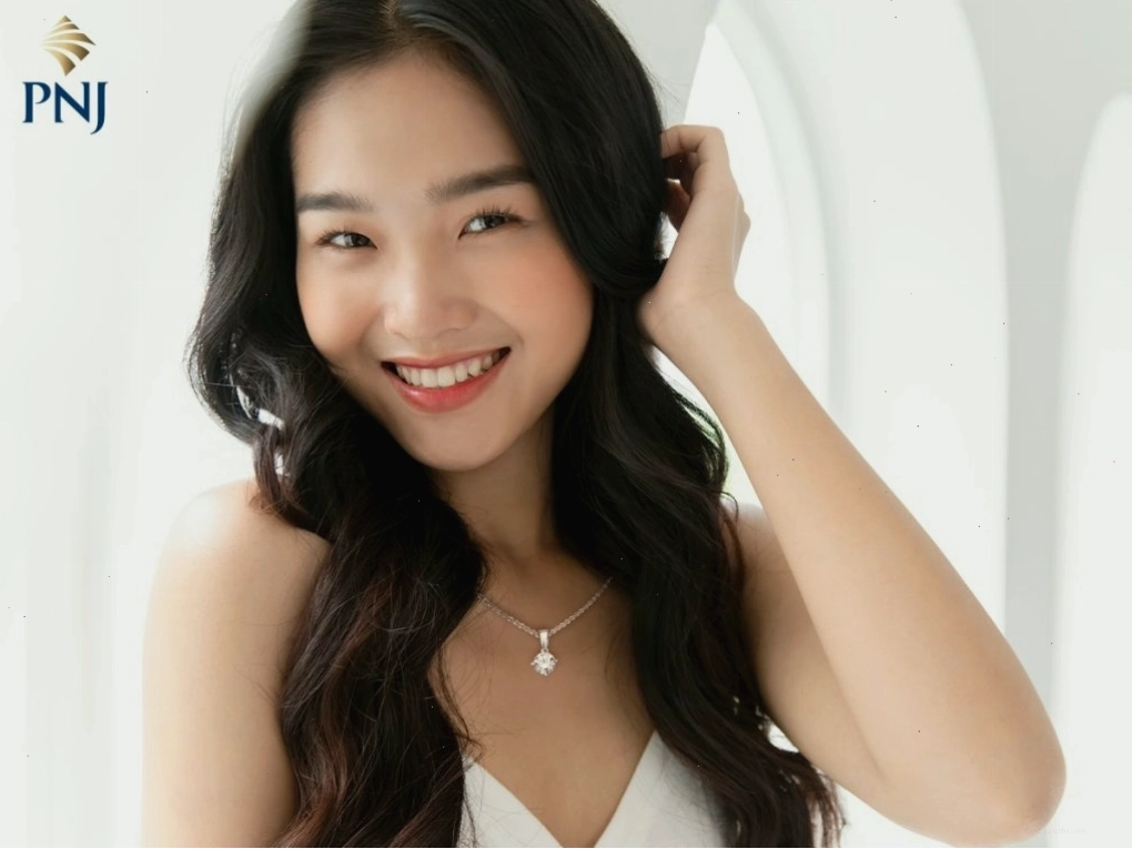 Đá Ecz sở hữu độ lấp lánh và tán sắc ấn tượng