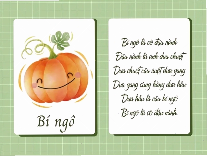 Em bé đang vui vẻ ăn một quả chuối chín vàng