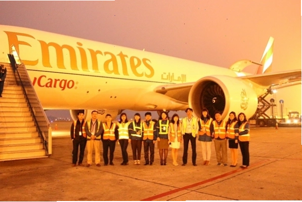 Ga hàng hóa ALS chào đón chuyến bay hàng hóa đầu tiên của Emirates