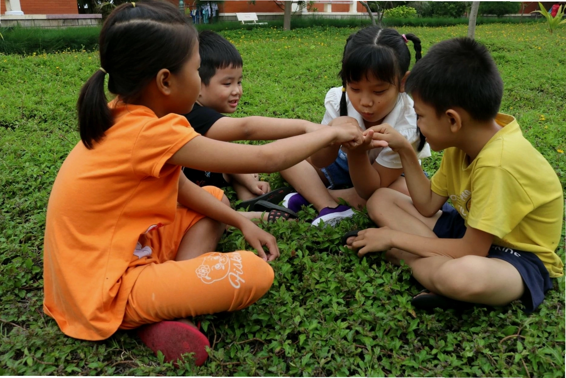 Giai điệu Ù À Ù Ập ru bé ngủ