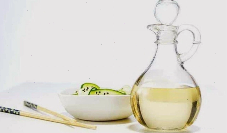 Giấm có tính axit có thể hỗ trợ làm rã xương cá