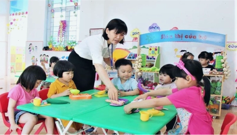 Giáo án làm quen chữ cái e ê cho trẻ mầm non