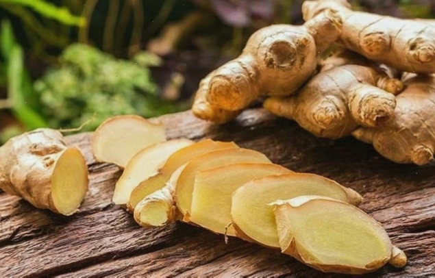 Gừng tươi có thể gây tiêu chảy nếu dùng quá nhiều