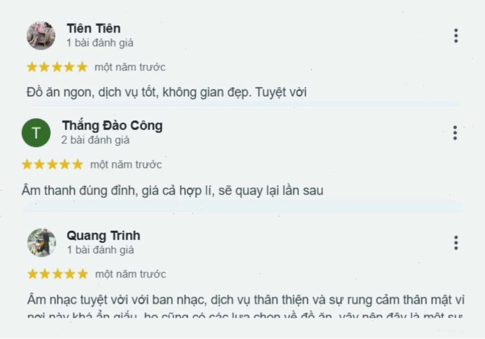 Khách hàng hài lòng với trải nghiệm tại phòng trà