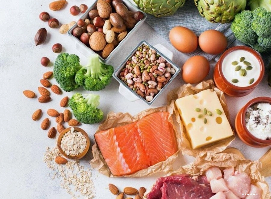 Mang thai 3 tháng đầu nên ăn gì để vào con?