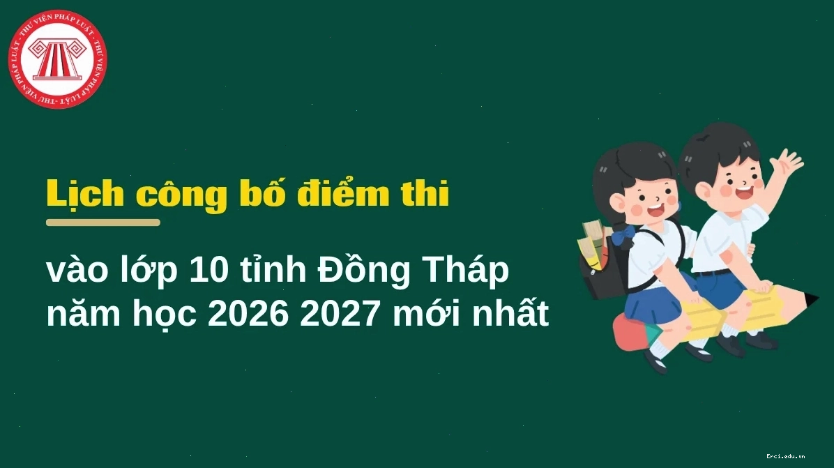 Người dân địa phương giới thiệu sản phẩm thủ công cho du khách