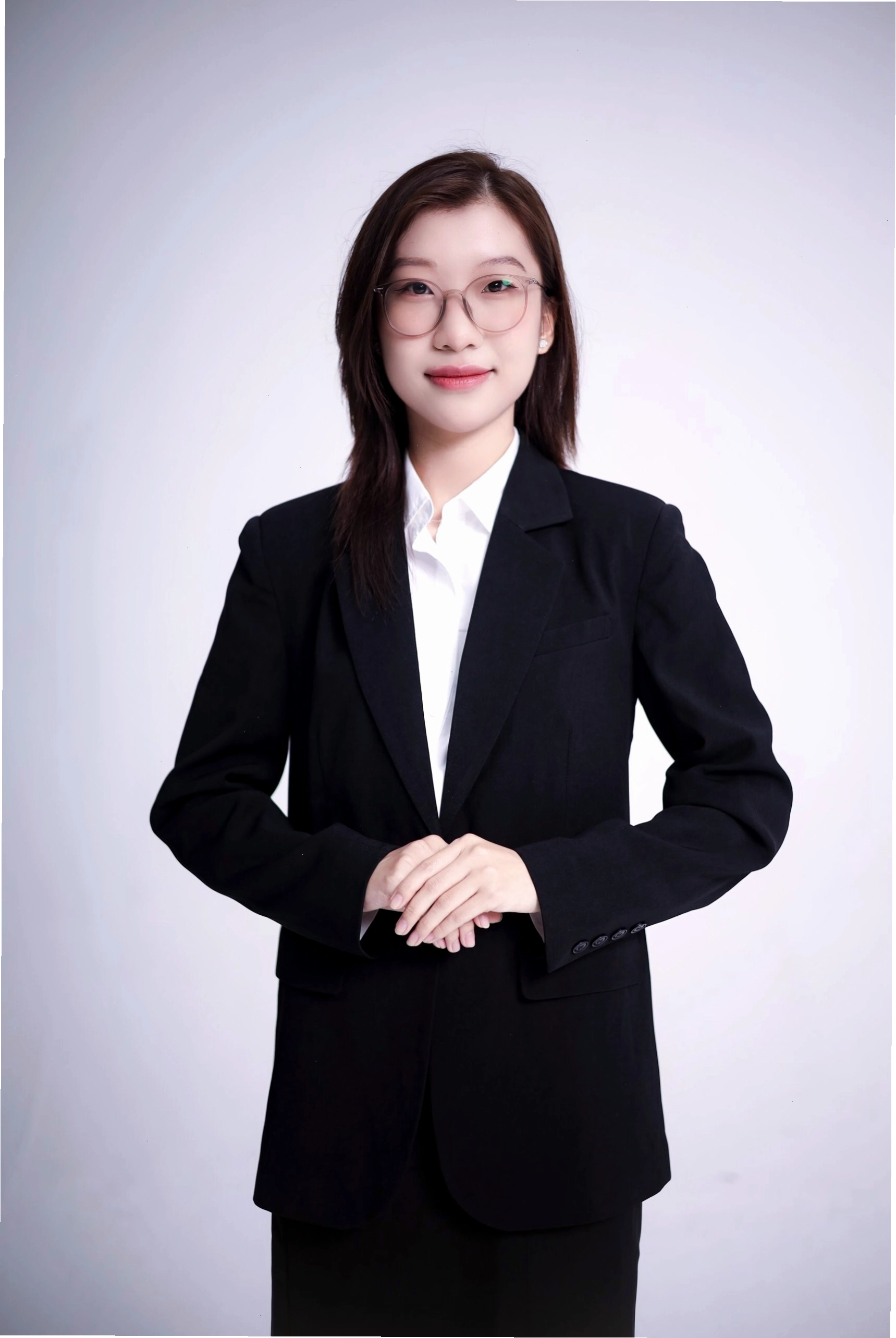Nguyễn Hà Diễm Chi giải thích về sự ảnh hưởng của cấu trúc nhà nước đến đời sống công dân