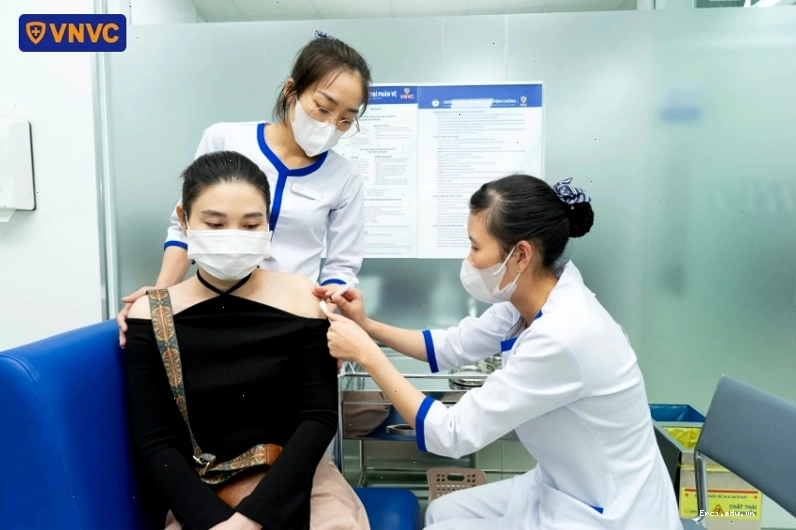 Quy trình tiêm vắc xin phòng dại sau khi bị động vật nghi dại cào