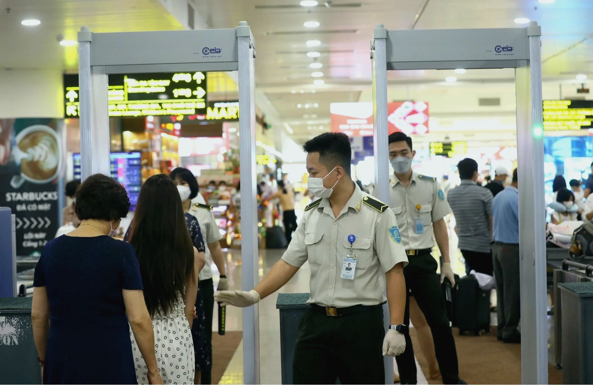 Ra sân bay trước bao lâu để đảm bảo không lỡ giờ tàu bay