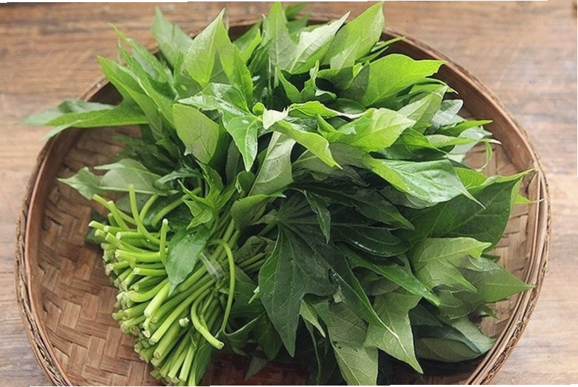 Rau lang tươi xanh mướt, chứa nhiều vitamin và khoáng chất tốt cho sức khỏe