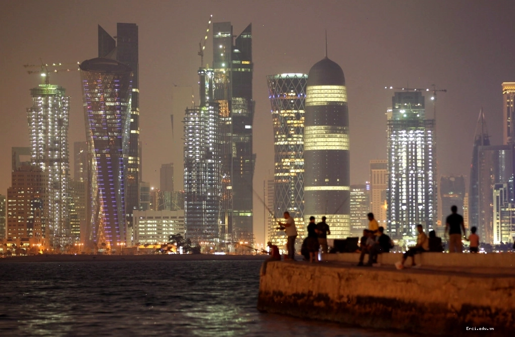 Thu nhập bình quân đầu người cao ở Qatar