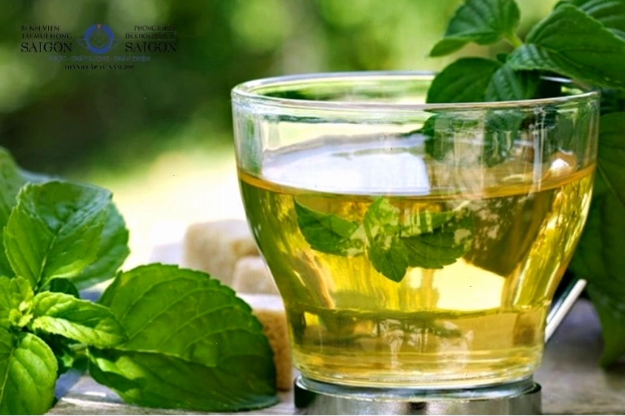 Trà bạc hà có tác dụng làm dịu cơn đau răng và mang lại cảm giác thư thái