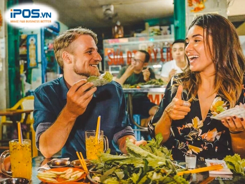 Trải nghiệm food tour đường phố tại Thành phố Hồ Chí Minh