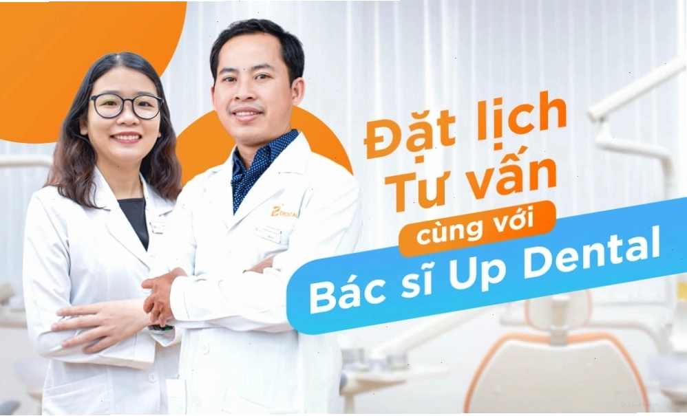 Tư vấn với bác sĩ nha khoa về tình trạng răng miệng