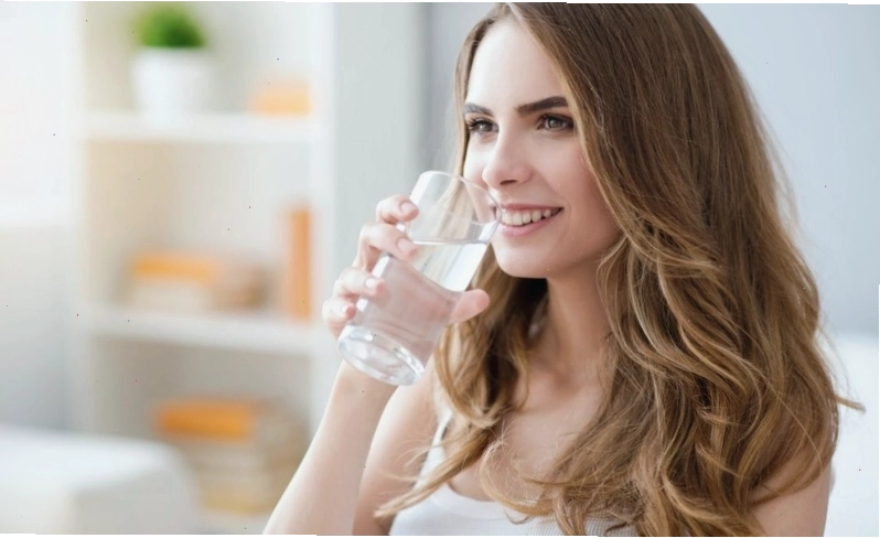 Uống nhiều nước có tốt không Uống bao nhiêu nước là đủ