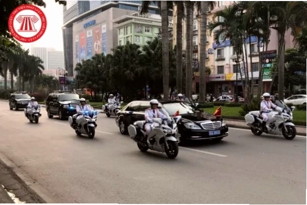 Xe dẫn đường ưu tiên