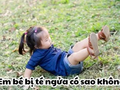Em bé bị té ngửa có sao không và các dấu hiệu nguy hiểm