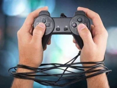 10 tác hại khôn lường của việc chơi game đối với sức khỏe và đời sống