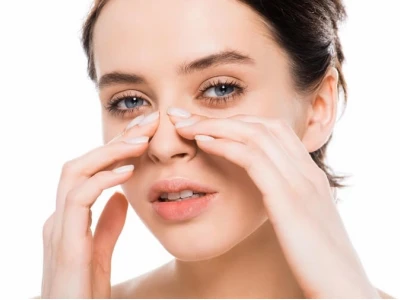 Tác hại của vuốt mũi và những lầm tưởng về việc làm cao mũi